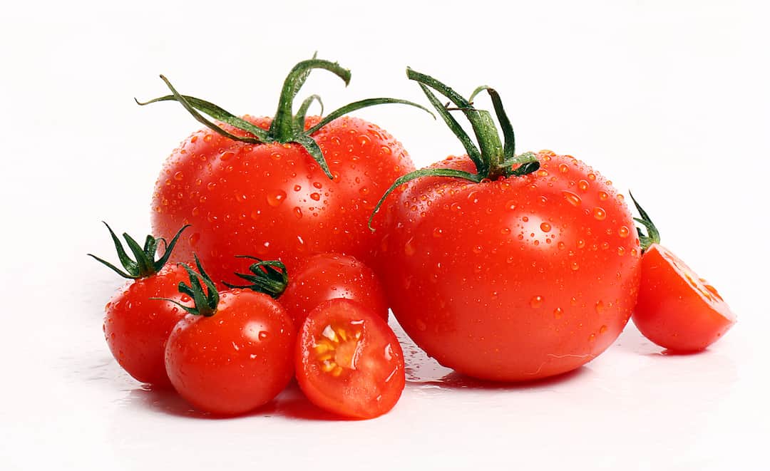 Dùng cà chua trị mụn lưng là cách mang lại hiệu quả tuyệt vời