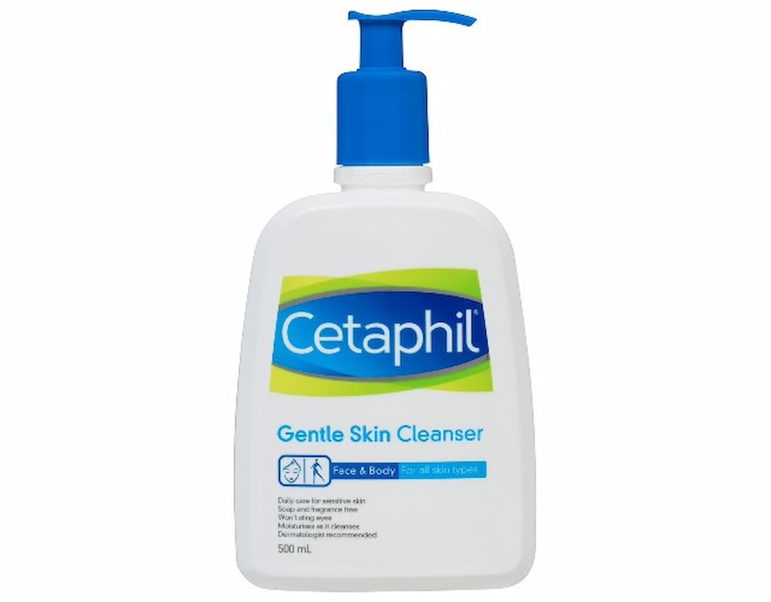 Sữa rửa mặt Cetaphil thì Cetaphil Gentle Skin Cleanser dành cho mọi loại da.