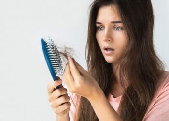 Trị rụng tóc bằng gel nha đam tươi