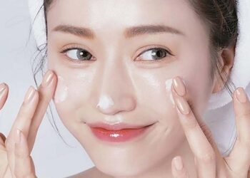 Kem dưỡng ẩm chứa nhiều công dụng cho da mặt