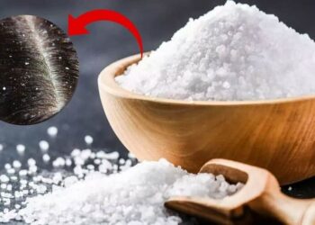 6 CÁCH GỘI ĐẦU BẰNG MUỐI TRỊ RỤNG TÓC GIÚP TÓC NHANH DÀI