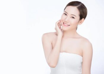 Cách ủ trắng da toàn thân