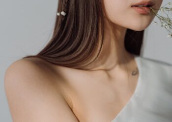 nên lưu ý rằng một số người có thể bị dị ứng với dầu dừa