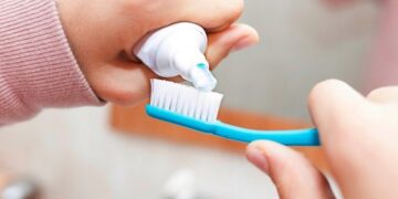 Nên chọn kem đánh răng phù hợp